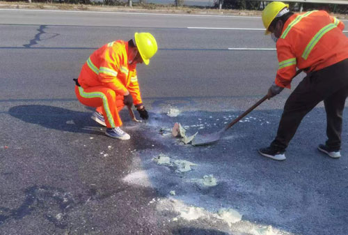 黑龙江公路下沉注浆加固